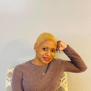 Meet your Posher, Charmaine